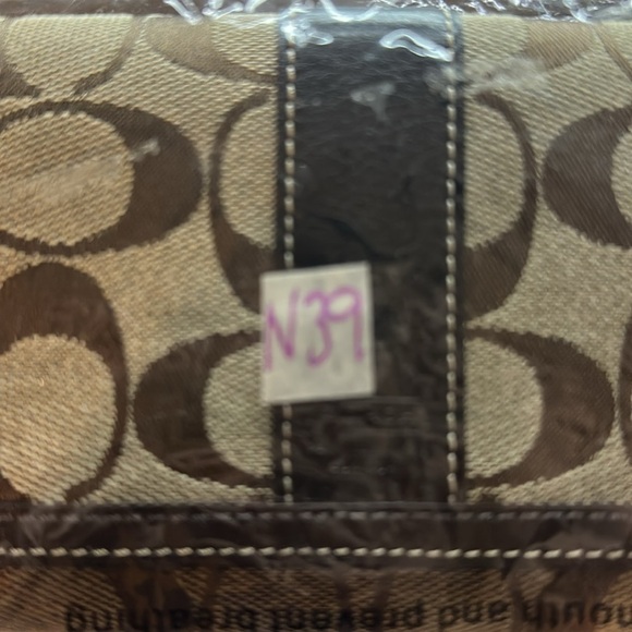 NWT, Coach Brown Legacy Signature Checkbook Wallet, Length 7.75 by 4 - Picture 3 of 3